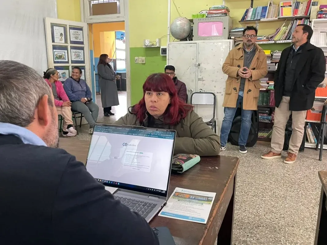 “La Justicia va a los barrios” acercó asesoramiento y trámites a los vecinos de Suburbio Sur - imagen de origen