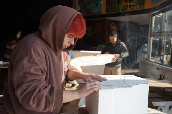 Finalizó la primera cohorte del taller de tallado en telgopor - imagen de origen