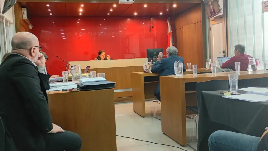 Contratos truchos: discuten datos fiscales y patrimoniales de imputados - Informe Digital - imagen de origen