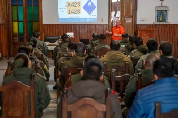 Defensa Civil capacitó a personal de Gendarmería sobre materiales peligrosos - imagen de origen