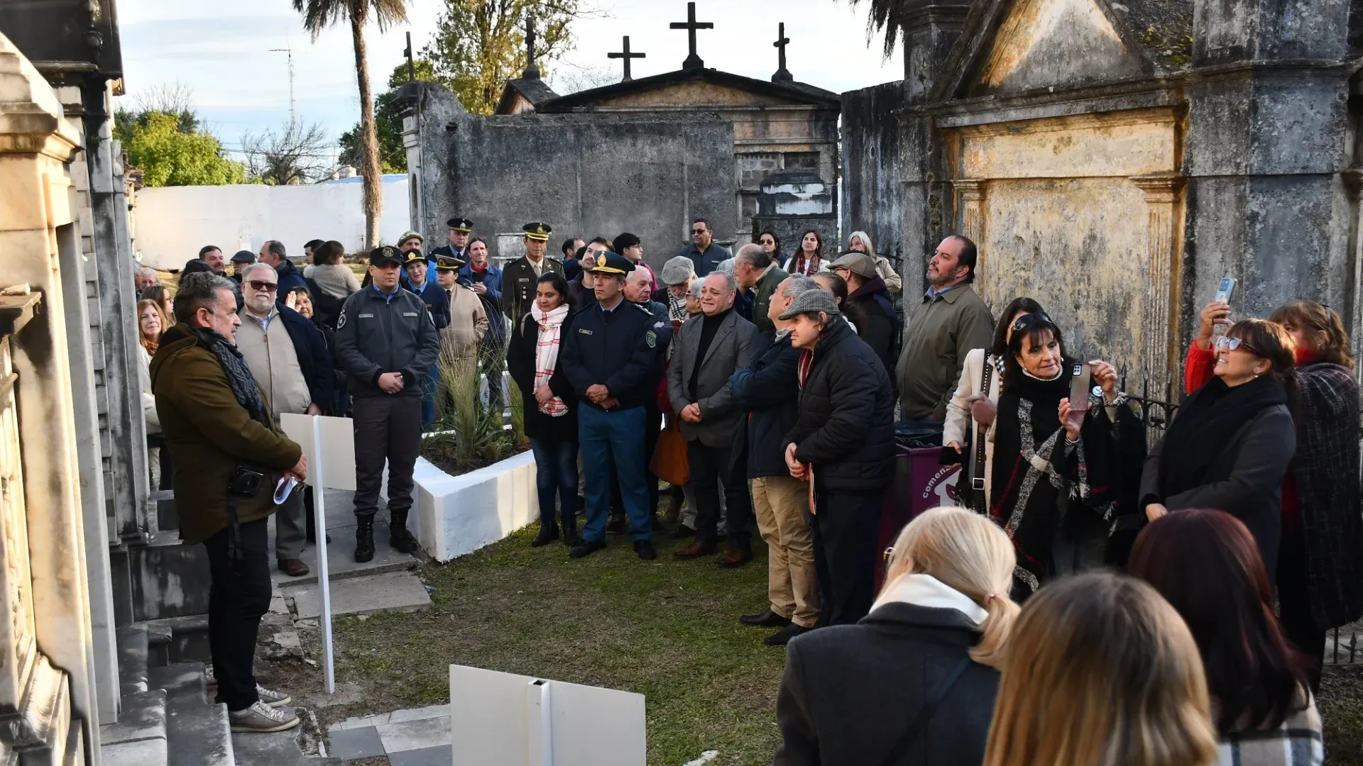 Concordia puso en valor el Cementerio de los Fundadores e inauguró el museo a cielo abierto - imagen de origen