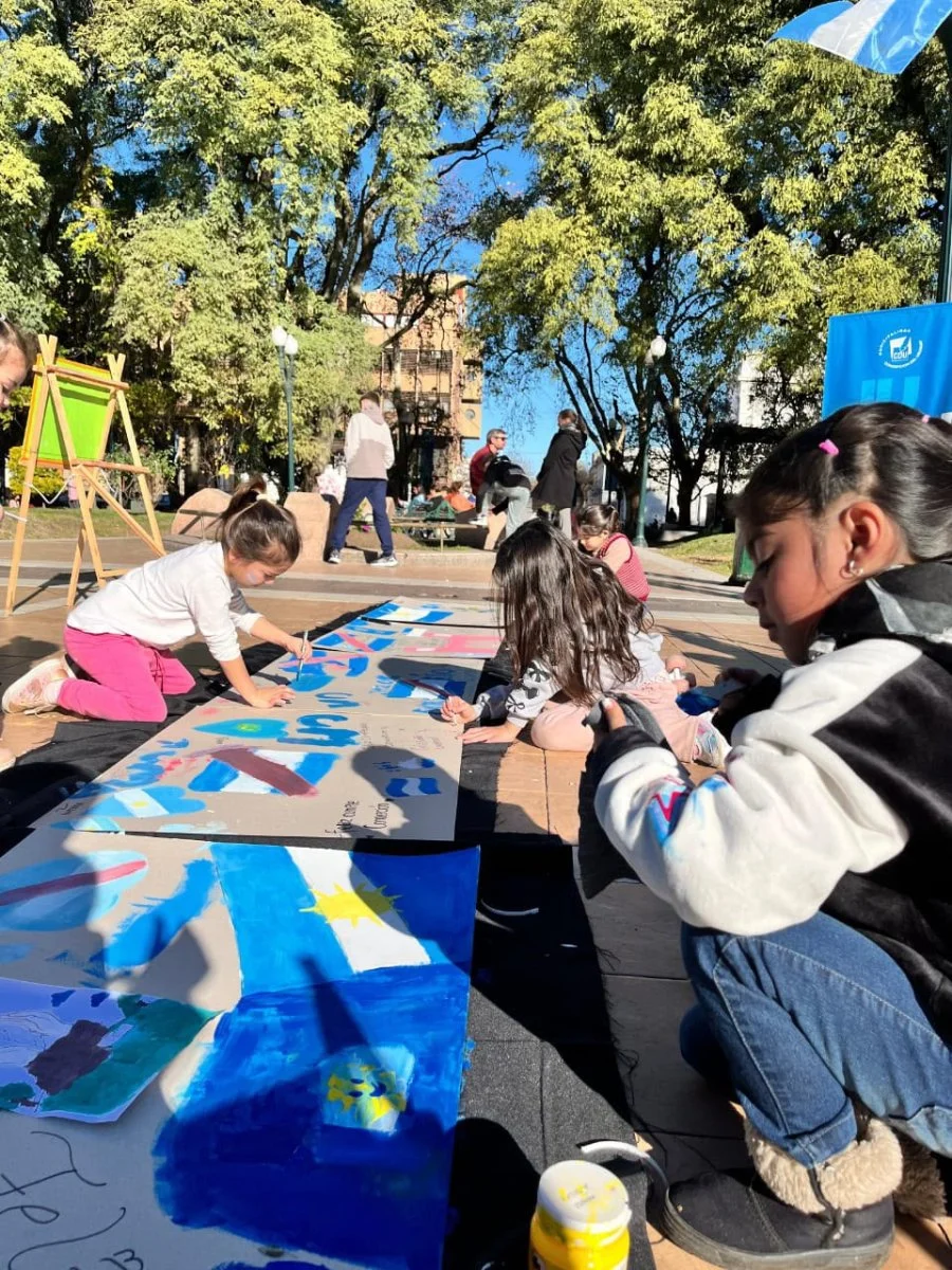 Semana de la Ciudad: La plaza Ramírez fue escenario de una jornada participativa y cultural - imagen de origen