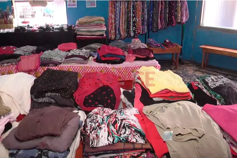 Kahu Dogs realiza una feria circular solidaria para ayudar a animales rescatados en Paraná - imagen de origen