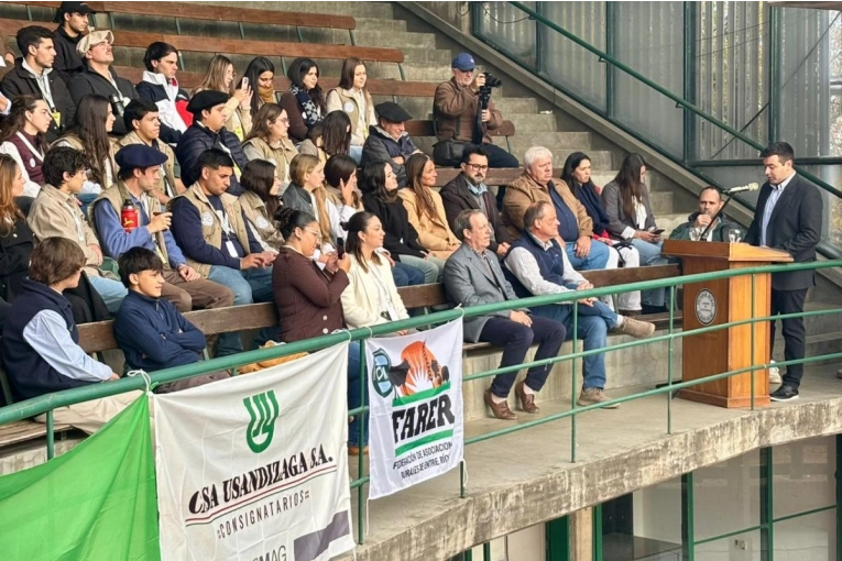 Jóvenes dirigentes rurales participan del III Encuentro de Ateneos FARER en Gualeguaychú - imagen de origen