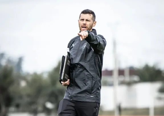 ¿Quién es el nieto de un crack gualeguaychuense que integra el cuerpo tecnico uruguayo en el Mundial? - imagen de origen