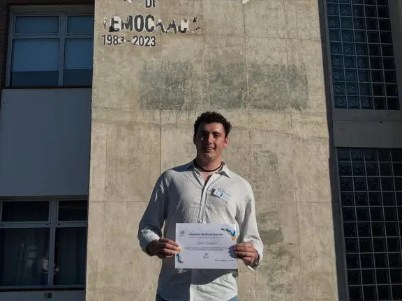 Estudiante entrerriano representará al país en Suecia y busca apoyo para concretar el viaje - imagen de origen
