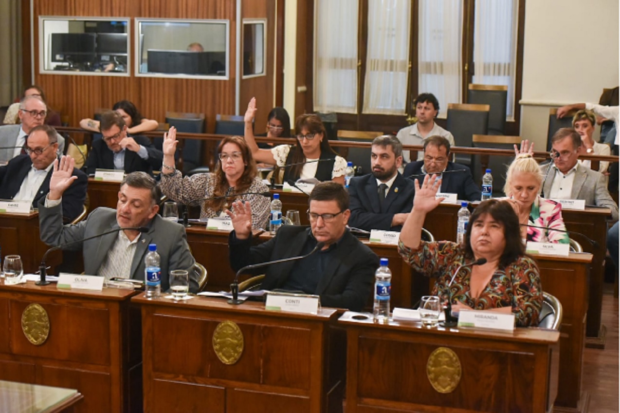 Judicializar la política degrada la democracia que decimos defender - imagen de origen