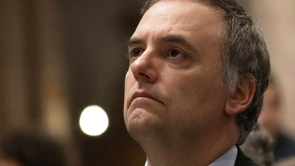 Solicitan a la UIF investigar a Manuel Adorni por lavado de dinero - imagen de origen