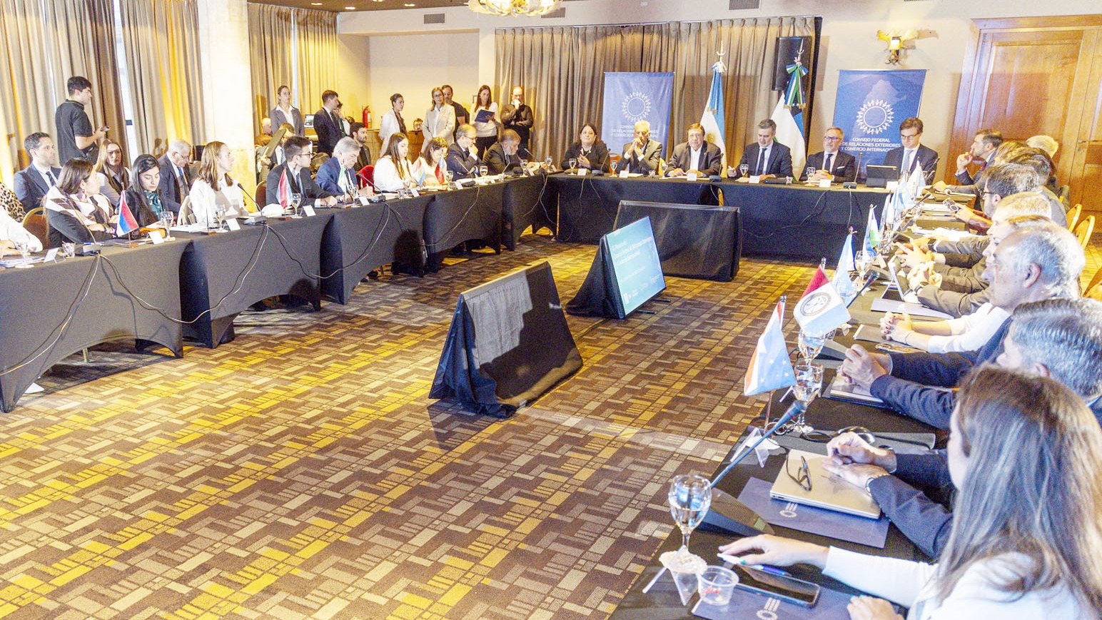 La provincia participa en acciones conjuntas para fortalecer el comercio internacional - imagen de origen