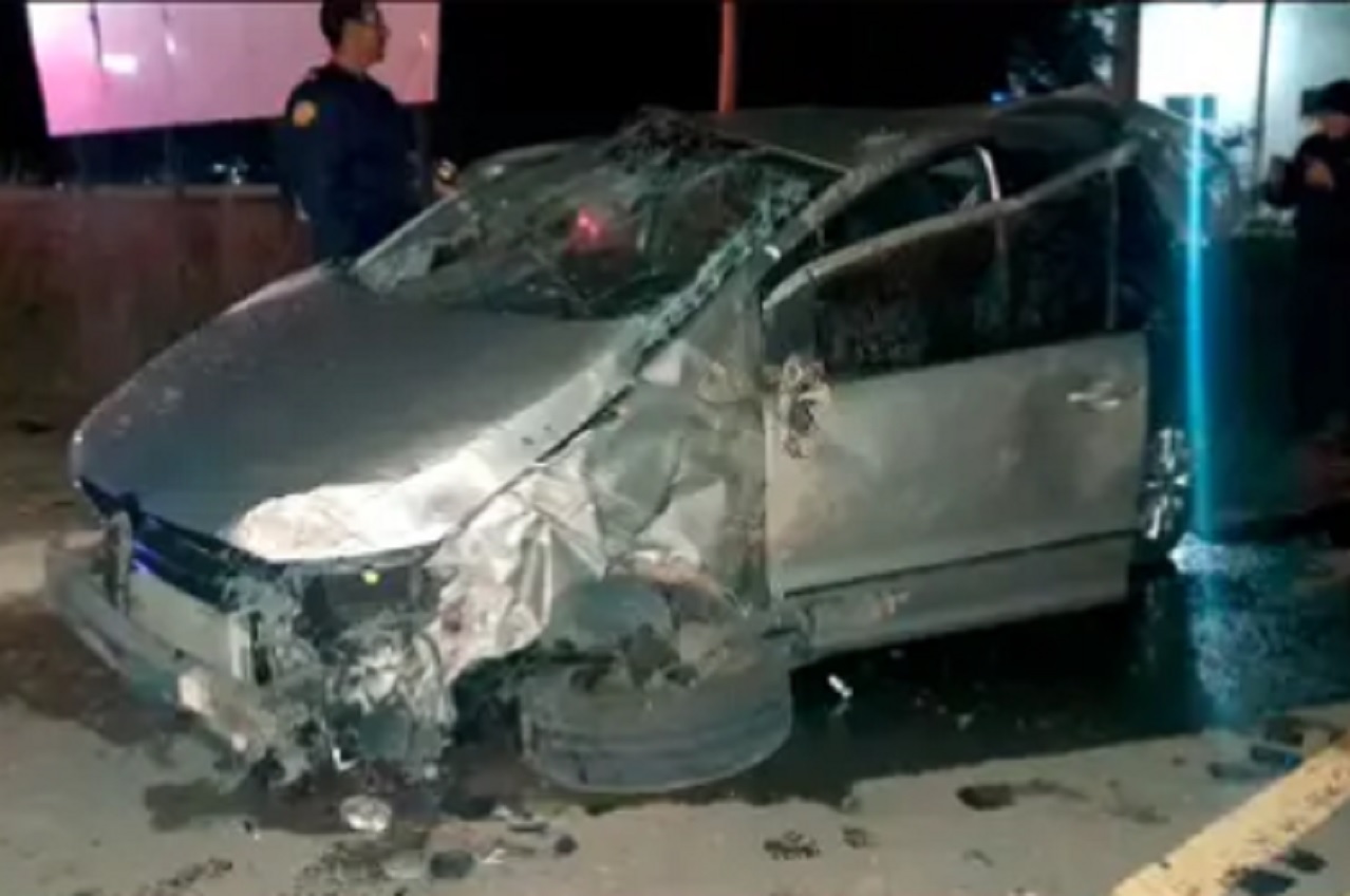Falleció conductor que permanecía internado tras impresionante vuelco en acceso a Paraná - imagen de origen