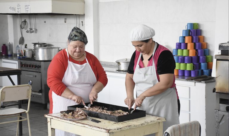 La provincia informó el aumento de un 20 por ciento a las partidas destinadas a comedores escolares - imagen de origen