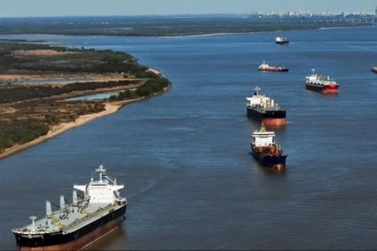 Pese a las denuncias, sigue adelante la cuestionada licitación de la Hidrovía Paraná-Paraguay - imagen de origen