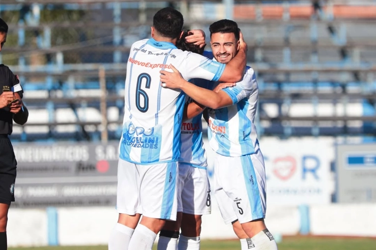 Ocho de ocho: Juventud goleó y sigue a paso firme en el Torneo Apertura - imagen de origen