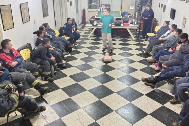 Bomberos Voluntarios participaron de una capacitación con el hospital - imagen de origen