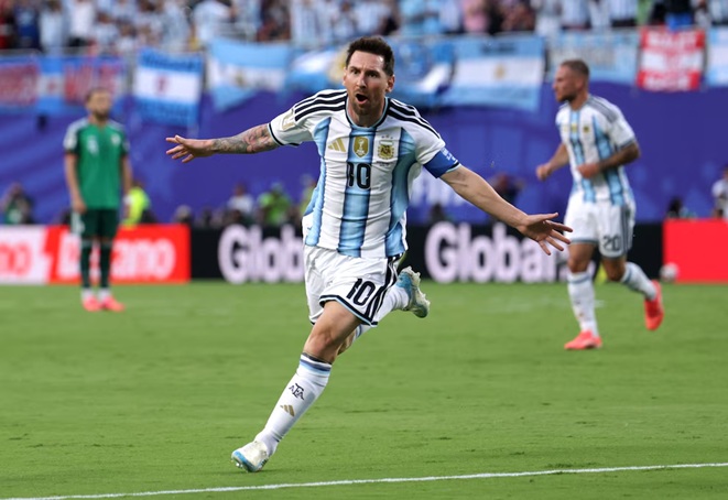 Argentina enfrenta a Austria en busca de un triunfo que lo acerque a los 16avos del Mundial - imagen de origen