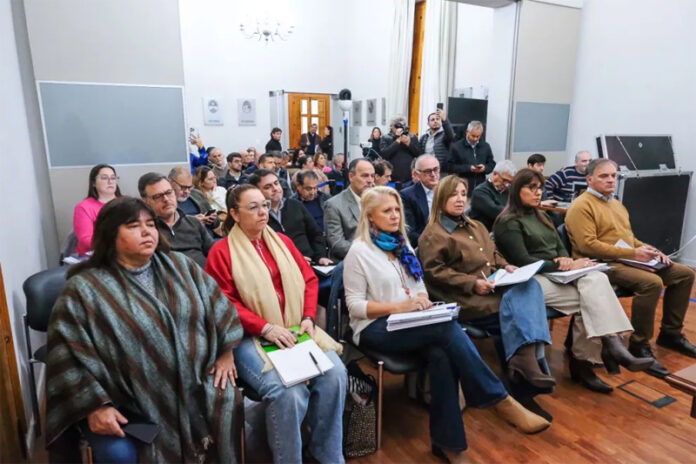 Reforma previsional: el Senado recibe este martes a gremios municipales y representantes de jubilados - imagen de origen