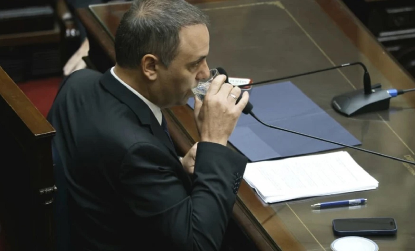 La Justicia ordenó nuevas medidas para verificar la coartada cripto de Adorni y revisarán los ingresos al country Indio Cuá - imagen de origen