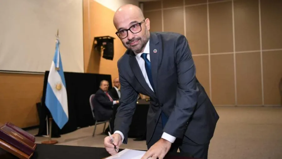 Causa seguros: la Justicia de Garantías rechazó el pedido de sobreseimiento de Enrique Cresto | Análisis - imagen de origen