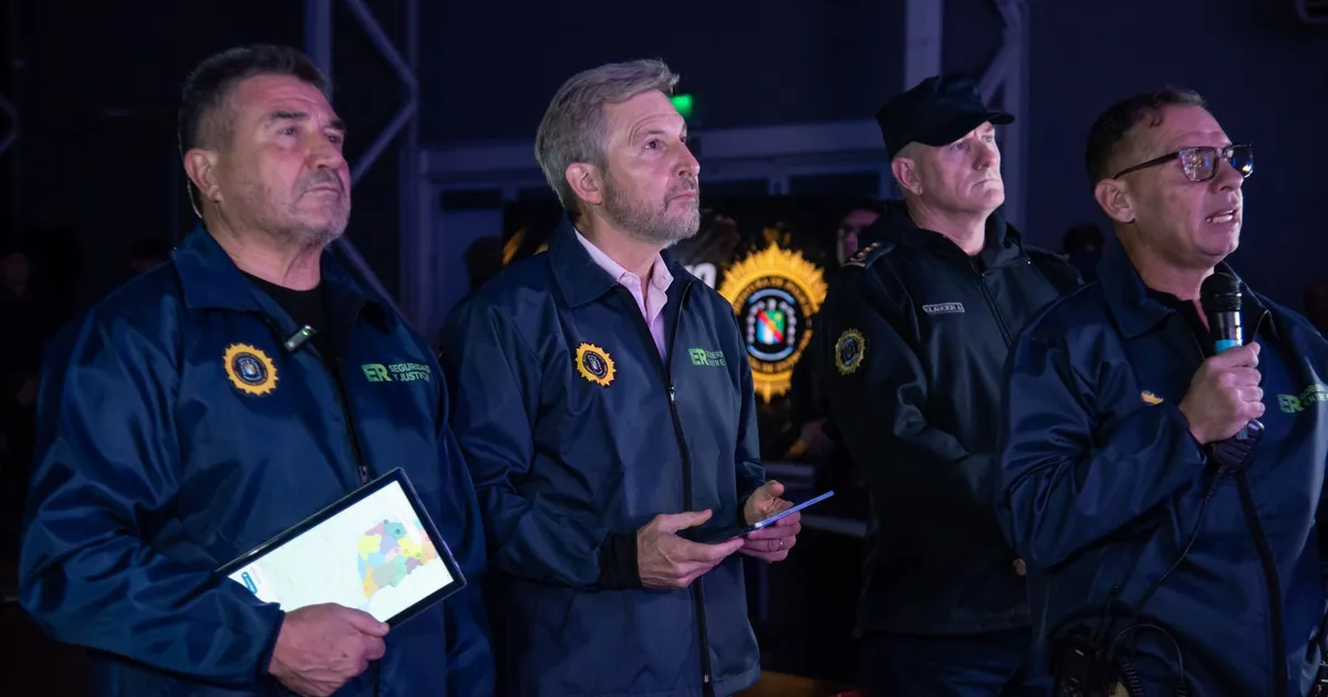 Rogelio Frigerio lanzó un megaoperativo para exhibir el despliegue de la policía en Entre Ríos - imagen de origen