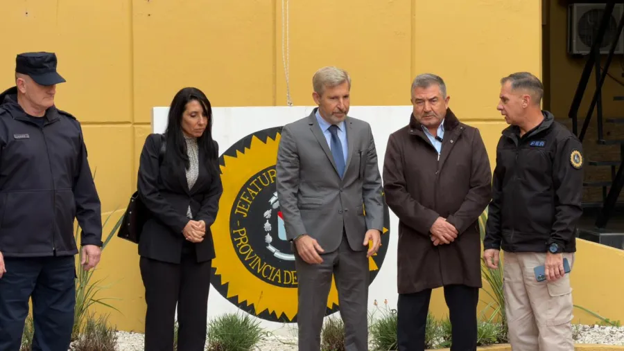 Frigerio celebró el secuestro de 250 kilos de cocaína en Entre Ríos - Informe Digital - imagen de origen