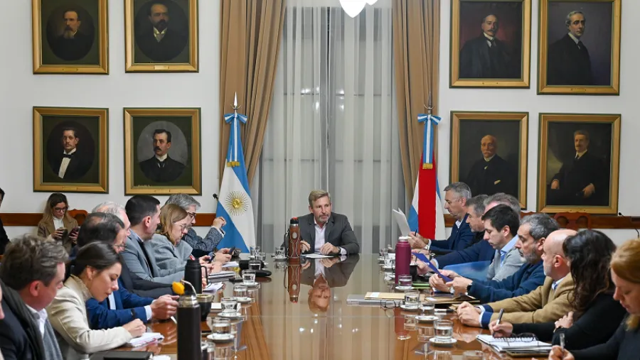 Obras, seguridad y actos por el 20 de junio estuvieron en la agenda de la reunión de gabinete de Frigerio | Análisis - imagen de origen