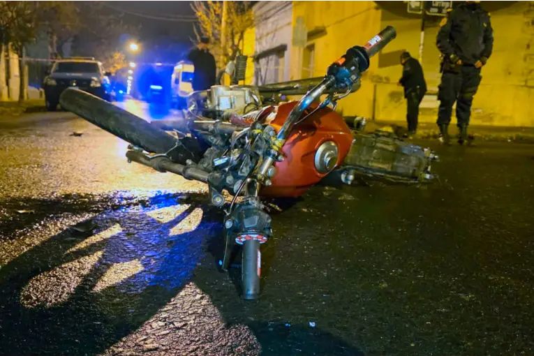 Fatal accidente en Concordia: confirmaron las graves lesiones de la joven que sobrevivió al choque - imagen de origen