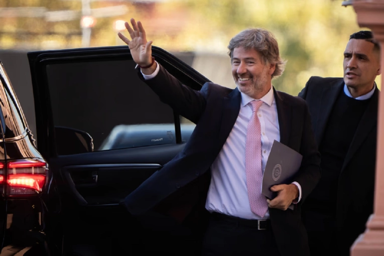 Milei no está obligado a firmar el nombramiento de Michelli, según el ministro Mahiques - imagen de origen