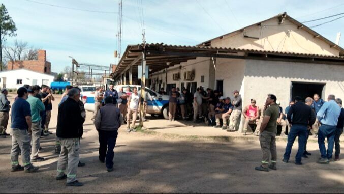 Rechazan amparo de ATE y avalan la protesta ilegal en Gualeguaychú - Informe Digital - imagen de origen