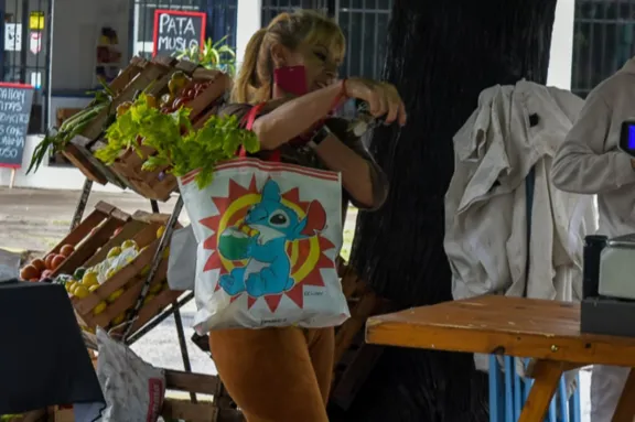 La Feria en tu Barrio cierra mayo con tres nuevas jornadas de alimentos a precios accesibles - imagen de origen