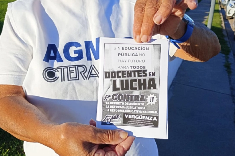 Agmer convocó a un paro y advirtió que "el Gobierno no entiende la gravedad de la situación social y económica" - imagen de origen