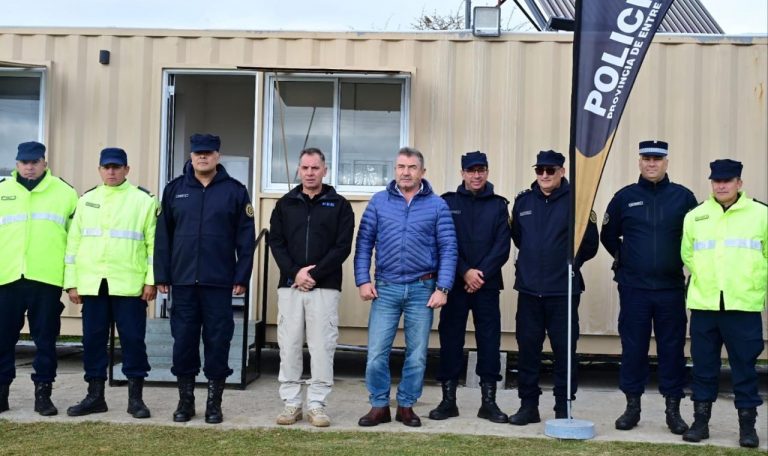 Paso Tunas: jefe policial y ministro resaltaron el rol de los controles fronterizos por caminos vecinales y de ripio - imagen de origen