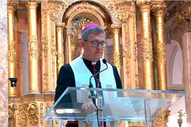 Milei asistió al Tedeum y García Cuerva pidió: “Basta de arengar la división y la polarización” - imagen de origen