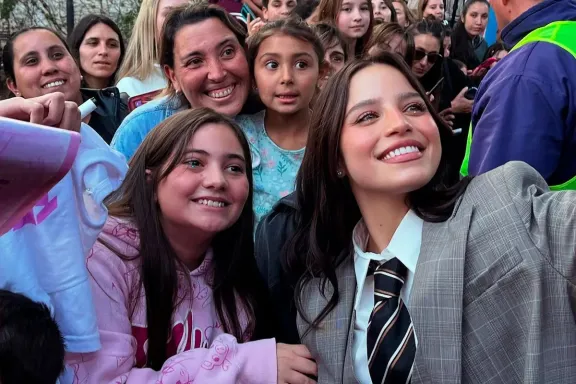 Emilia Mernes fue declarada Ciudadana Ilustre en Nogoyá y emocionó con su mensaje a los seguidores - imagen de origen