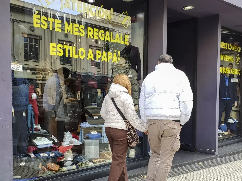 Día del Padre 2026: las promociones no alcanzaron y las ventas cayeron por cuarto año seguido - imagen de origen