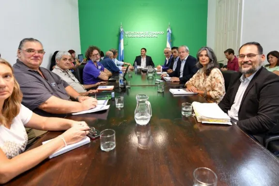 Trabajo seguirá el diálogo paritario con los docentes sin convocar a una conciliación - imagen de origen
