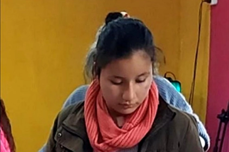 Buscan a una adolescente de 14 años que salió de su casa y no volvió - imagen de origen