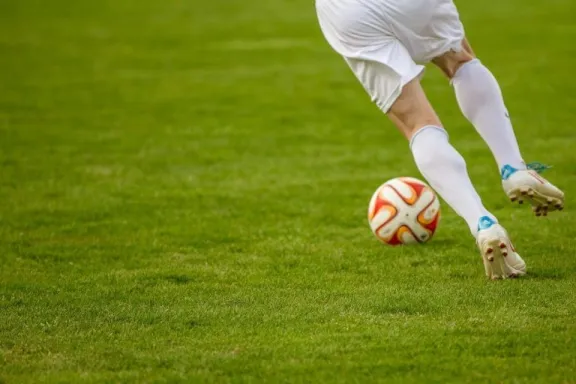 Fútbol local: Juventud busca darle continuidad a su imparable marcha en el torneo Apertura - imagen de origen