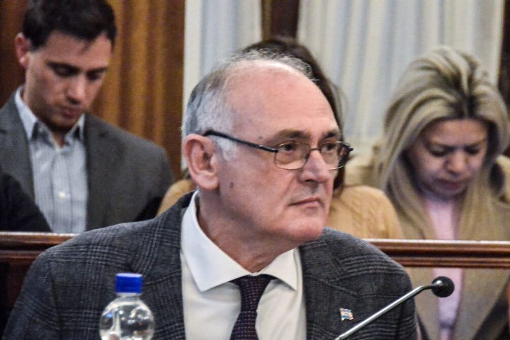 "Los números asustan", dijo Benedetti en defensa de la reforma previsional - Plaza Web - imagen de origen
