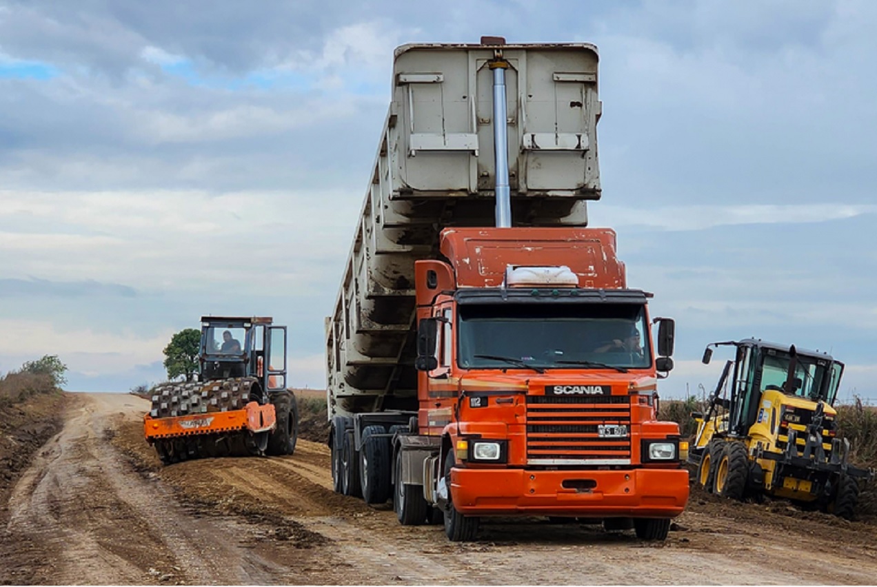 Se conocieron las ofertas económicas para la segunda etapa de recuperación de caminos rurales - imagen de origen