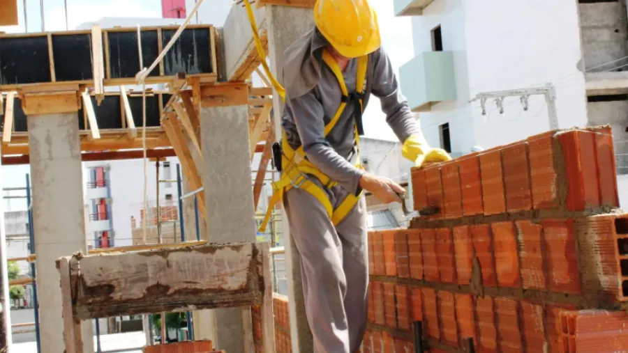 La construcción registró en abril su peor retroceso en más de un año | Análisis - imagen de origen