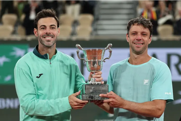Horacio Zeballos agrandó su leyenda: se consagró campeón de Roland Garros - imagen de origen