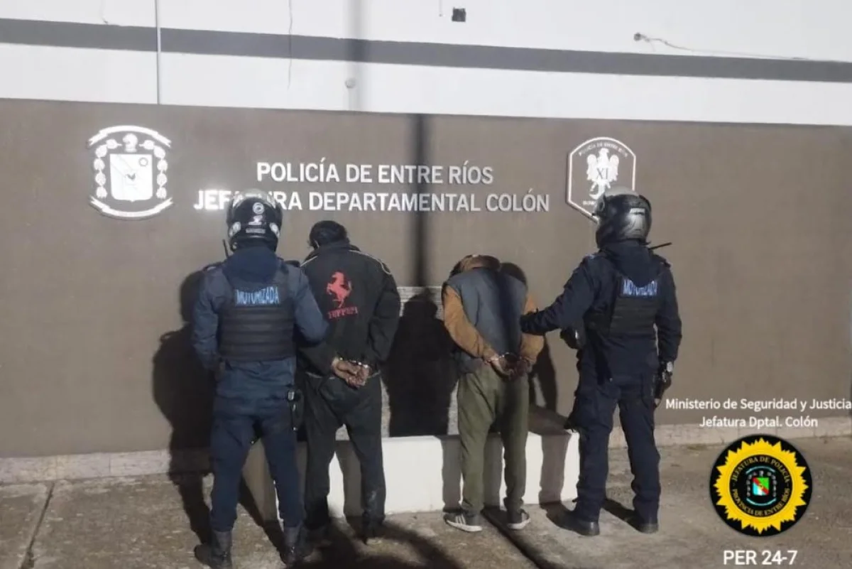 Dos hombres fueron detenidos cuando intentaban robar cables de fibra óptica en Colón - imagen de origen