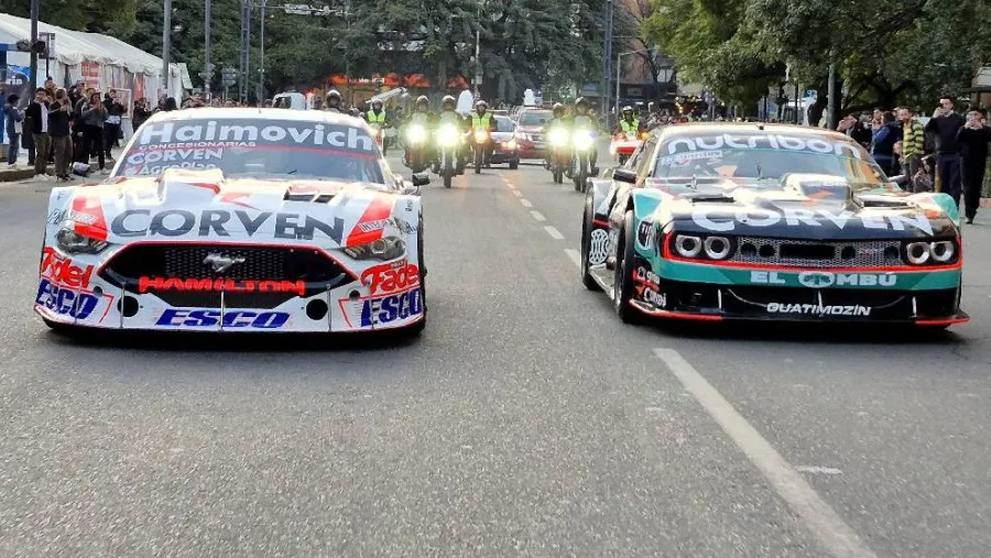 Mariano Werner recorrió las calles de Córdoba antes del arribo del TC | Análisis - imagen de origen