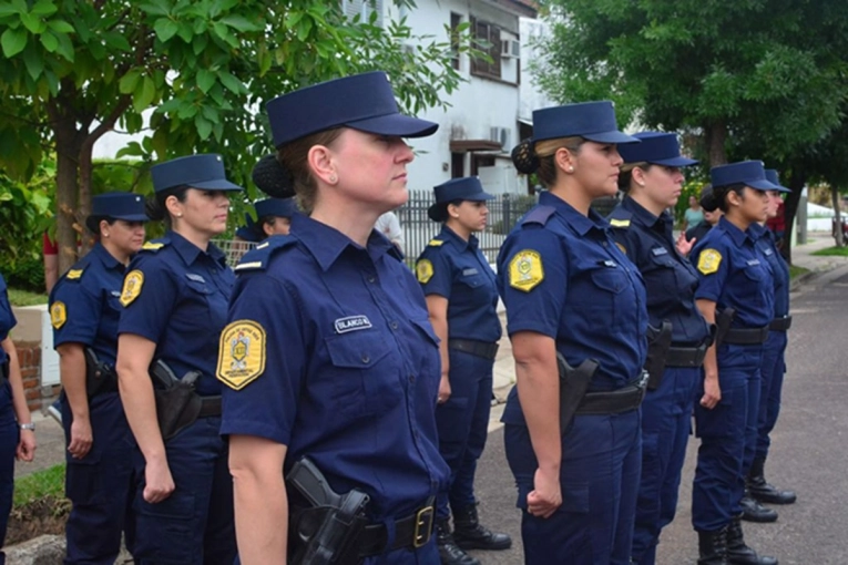 Abrieron las inscripciones para ingresar a la Policía de Entre Ríos: requisitos, edades y plazos - imagen de origen