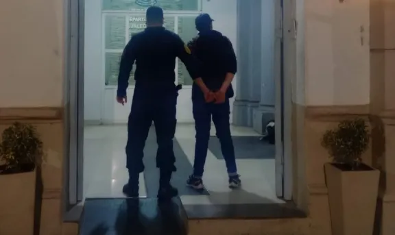 Cinco detenidos en el sábado: pelea con palos y piedras - imagen de origen
