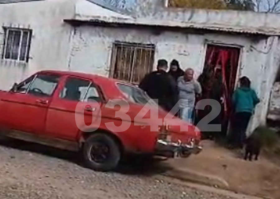 Herrera: Tras recibir el alta médico detuvieron al hombre que atacó al Comisario y lo imputaron por "tentativa de homicidio" - imagen de origen