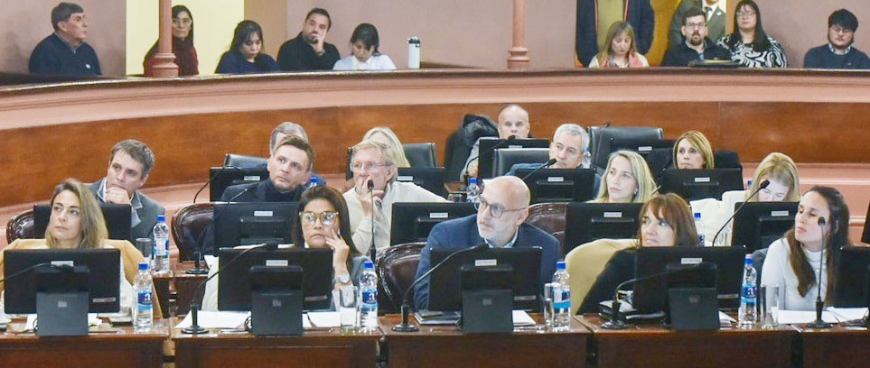 Frío, demoras y apenas 50 frazadas: la oposición cuestionó la asistencia invernal del gobierno provincial - imagen de origen