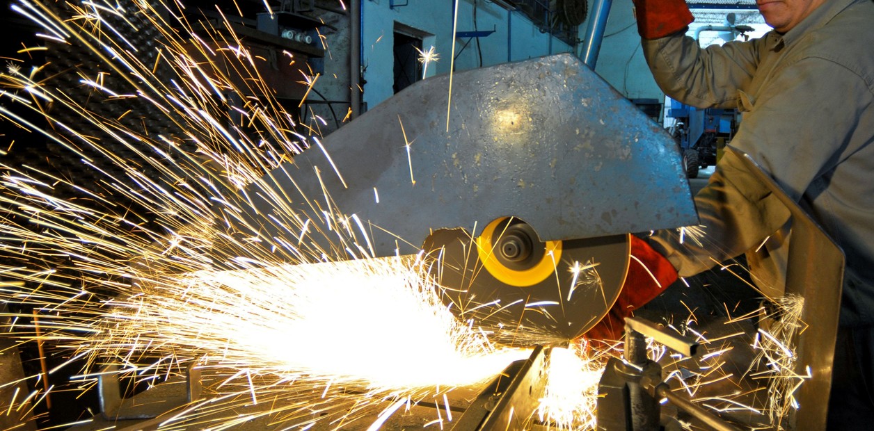 Un sector clave de la industria sigue con números en rojo y cayó 1,3% en abril - Informe Digital - imagen de origen