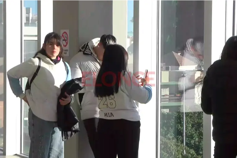 “Es muy frecuente”: estudiantes alertaron sobre cuentas hackeadas, amenazas y perfiles falsos - imagen de origen