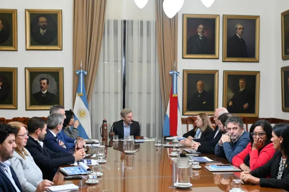 La Provincia y la Nación trabajan en una agenda común para la primera infancia - imagen de origen